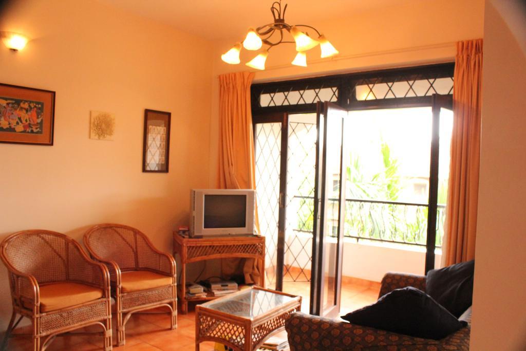 Diana Apartments Candolim Exterior photo